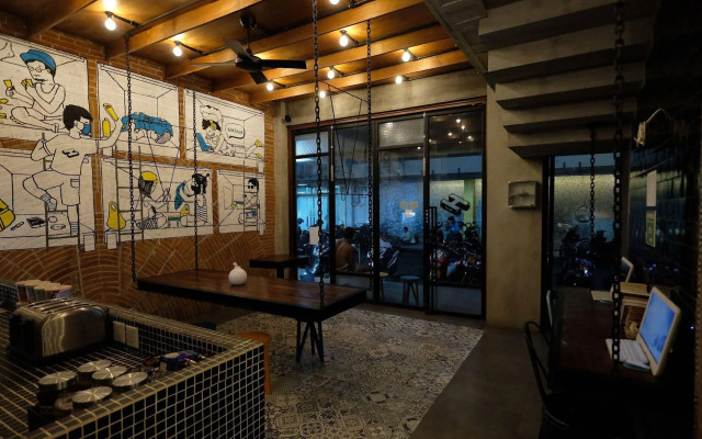H-Ostel - Hostel