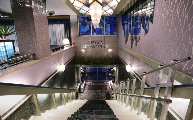 Xenophon Hotel