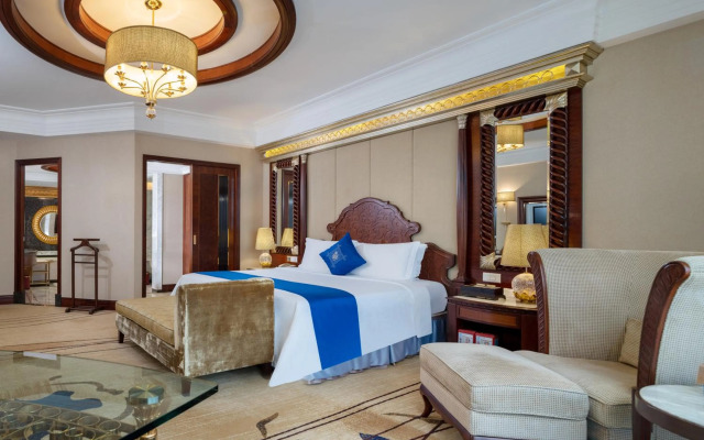 Regal Palace Hotel