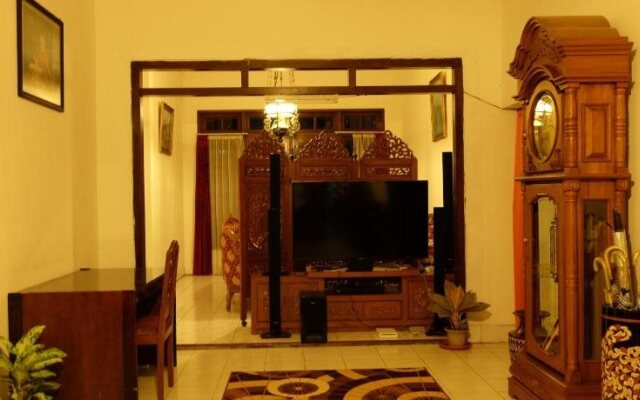 Sari Homestay