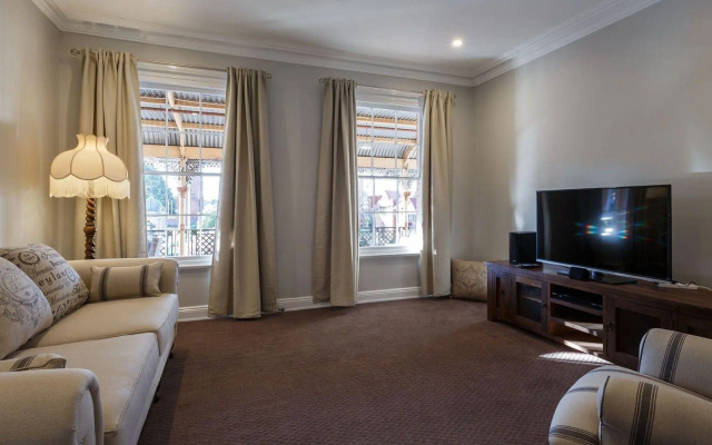 Bathurst Royal Apartments