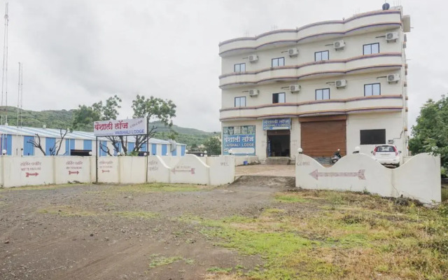 Vaishali Lodge by OYO Rooms