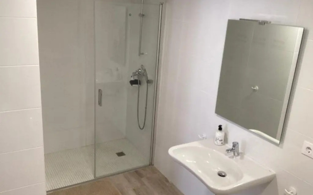 Spacious studio apartment in Cabanyal