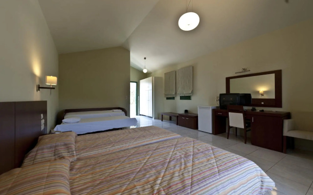 Skiathos Club Hotel Suites