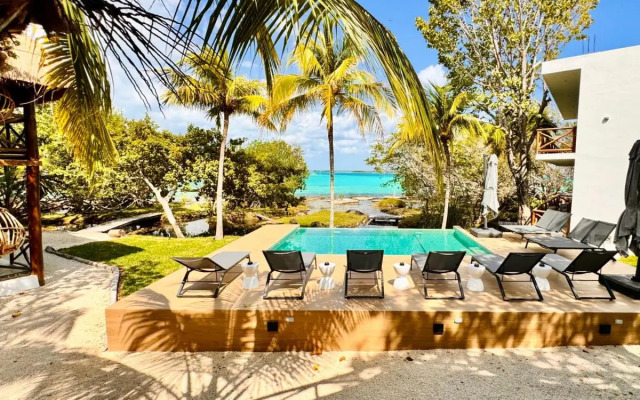 Azulea Bacalar Hotel & Spa - Lagoon Front