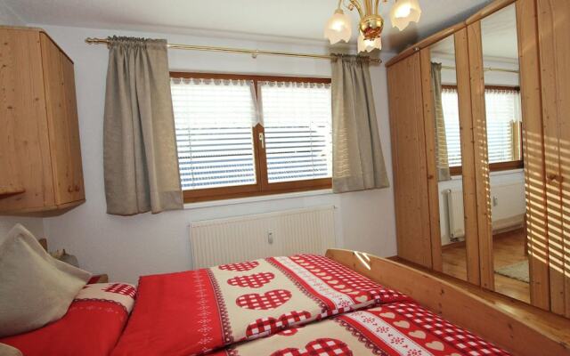 Spacious Apartment in Sankt Gallenkirch near Ski Lift