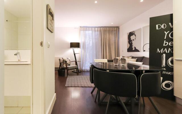 Marques Design II by Homing