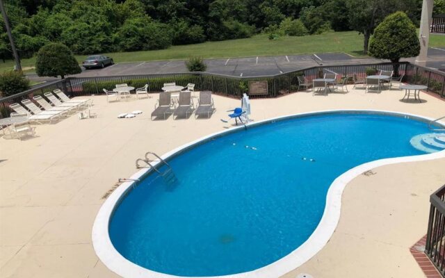 Motel 6 Memphis, TN - East