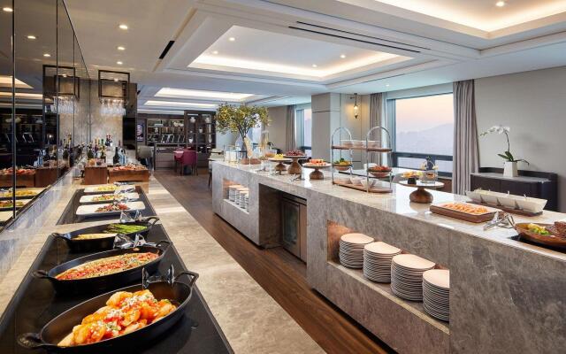 Lotte Hotel World
