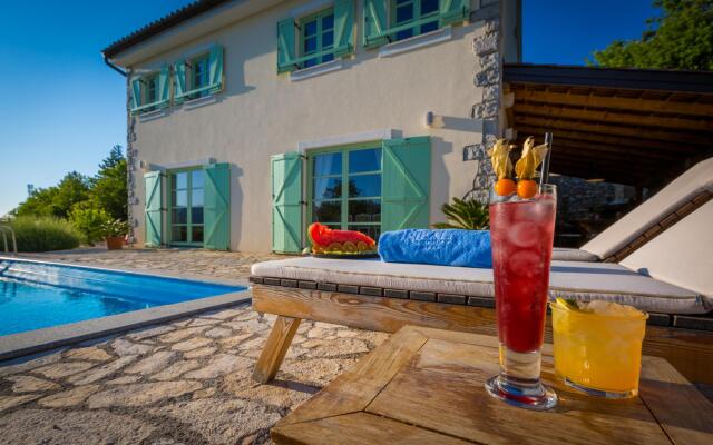Tribalj in Tribalj with 3 bedrooms and 3 bathrooms