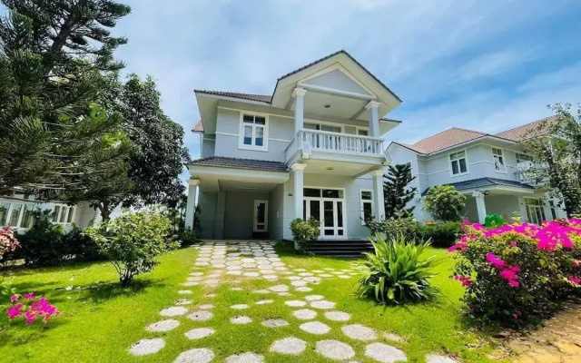 Deluxe 4 br Soan Villa - Sealinks Mui Ne