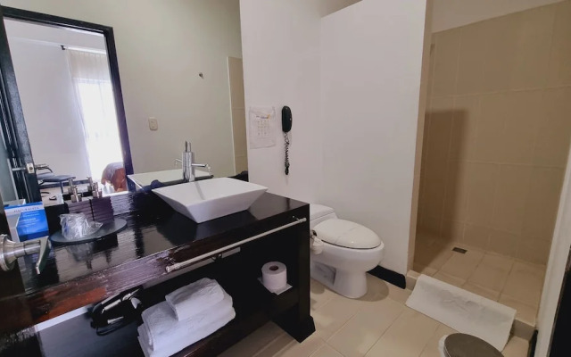 Hábitat Suites Hotel