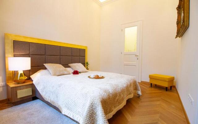 Count Zrinyi Luxourious Residence