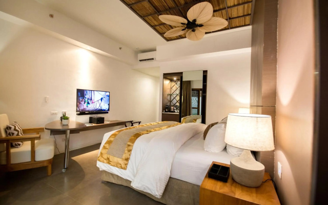 Ferra Hotel and Garden Suites