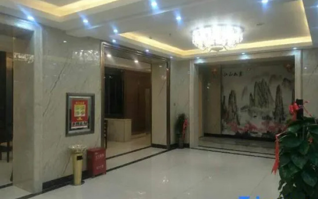 Xinyue Hotel (Urumqi Light Industry College)
