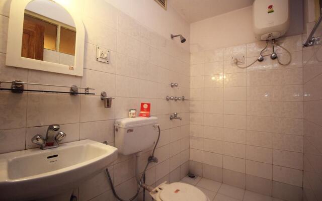 OYO 3330 Hotel Blue Diamond