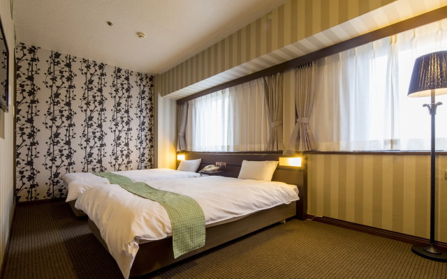 New Osaka Hotel