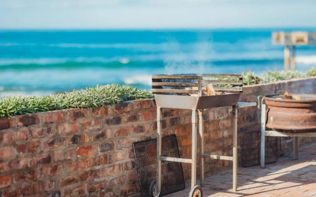 Silver Spray Beach Accommodation