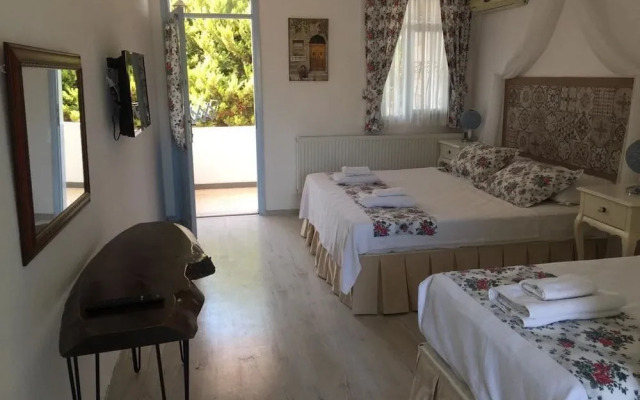 Alasonya Otel Alacati by Lamira