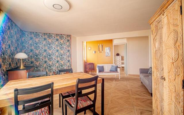 T3 - L' Anaxa - 65m² - champ fleuri, 2 chambres.