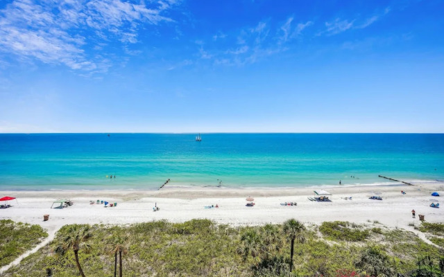 Ocean Sands 1-708
