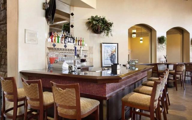 Embassy Suites Tucson - Paloma Village