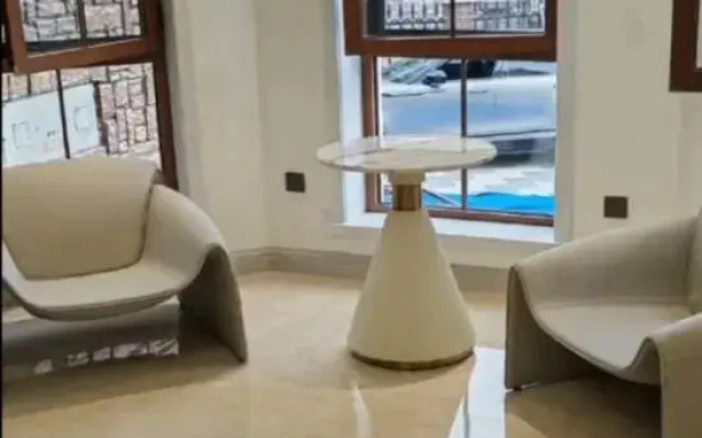 Yiran Hotel