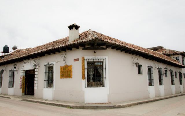 Hotel Palacio de Moctezuma