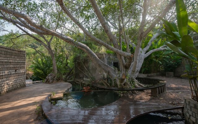 Casa Ave del Risco (Villa con río y cascada al interior)