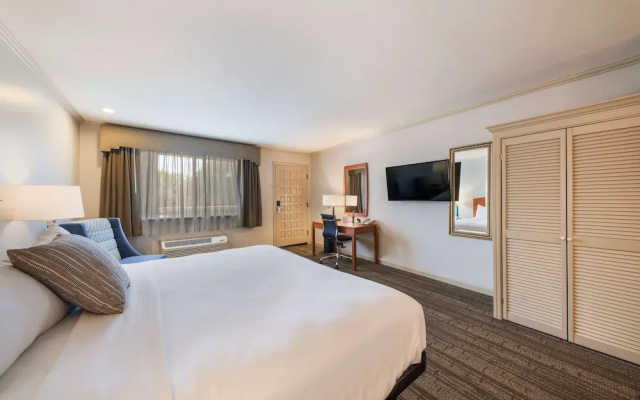 SureStay Plus Hotel by Best Western Mountain View