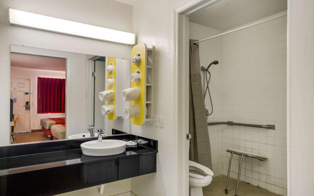 Motel 6 Fayetteville