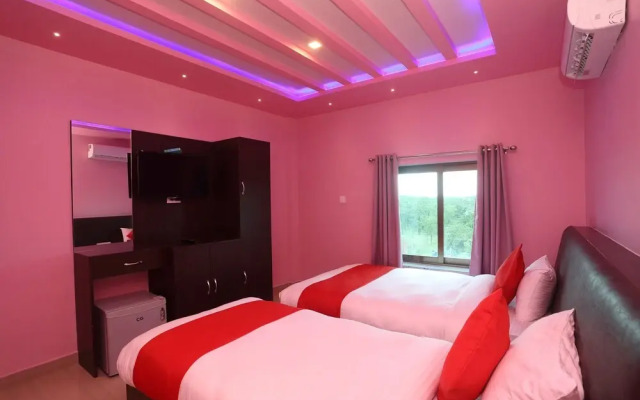 Capital O 629 Grand Cosmo Lumbini Hotel