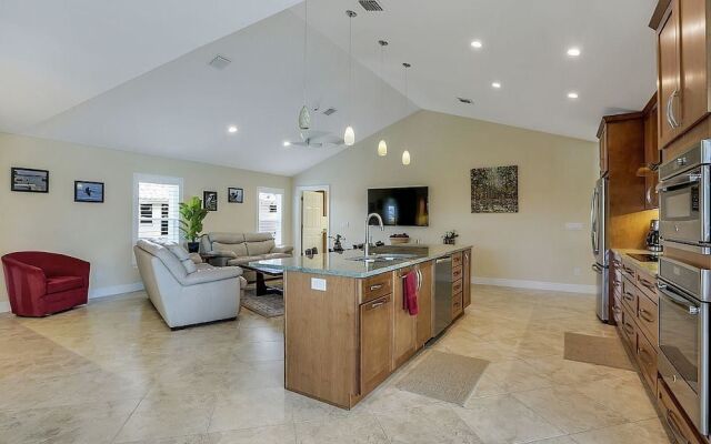 Calusa Ct Home