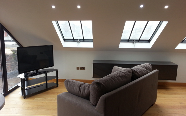 Base Serviced Apartments - Sir Thomas Street