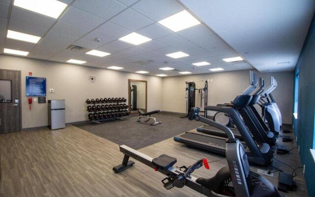 Hampton Inn & Suites North Attleboro