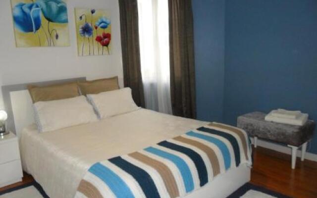 Bay View Apartment