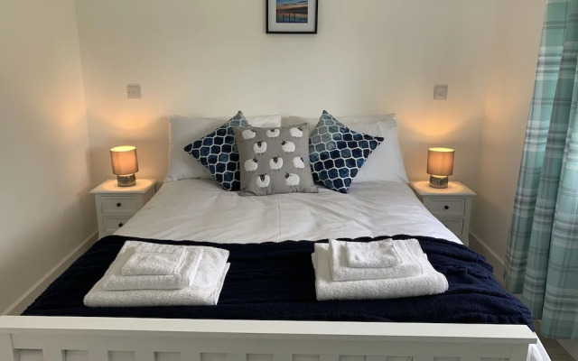 Charming 2-bed Cabin in Inverness, Scotland