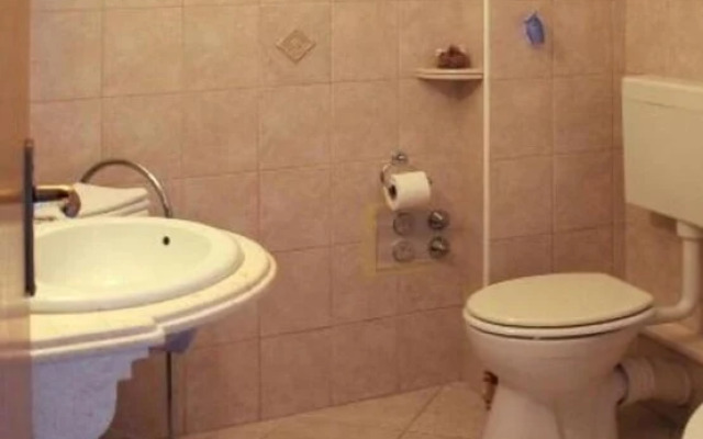 Božana - With Parking - A3