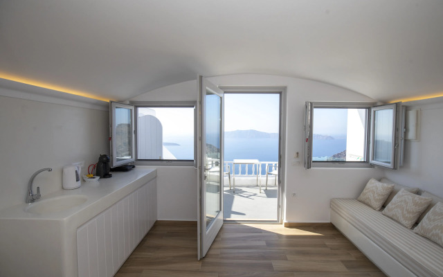 Santorini View Studios-Adults Only