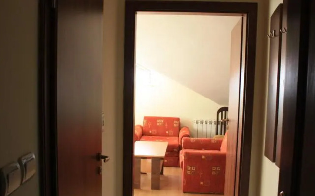 Two-Bedroom Apartment in Bojurland