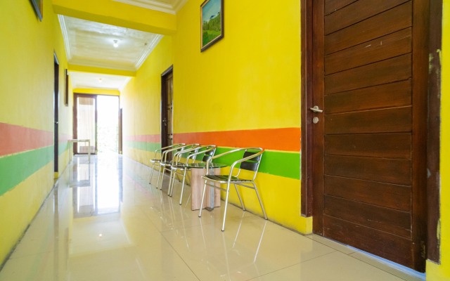 RedDoorz @ Kampung Sawah Jatimurni Bekasi