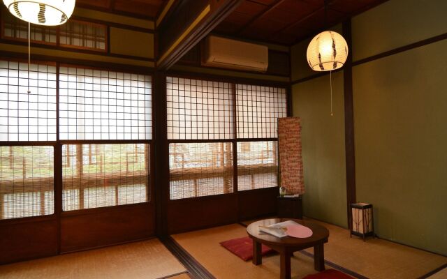 Guest house Rakuza