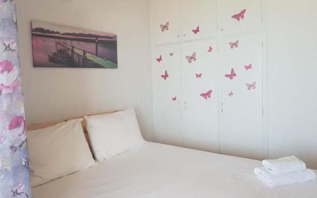 Glyfada Apartments