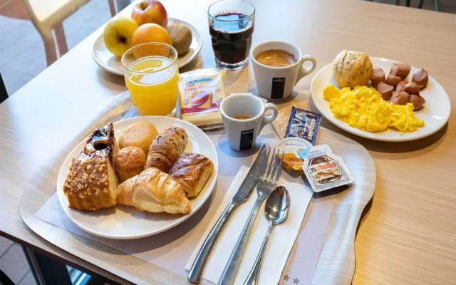 Отель B&B Hotel Roma Tuscolana San Giovanni