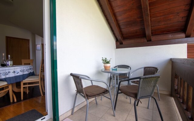 Apartments and Room Robert