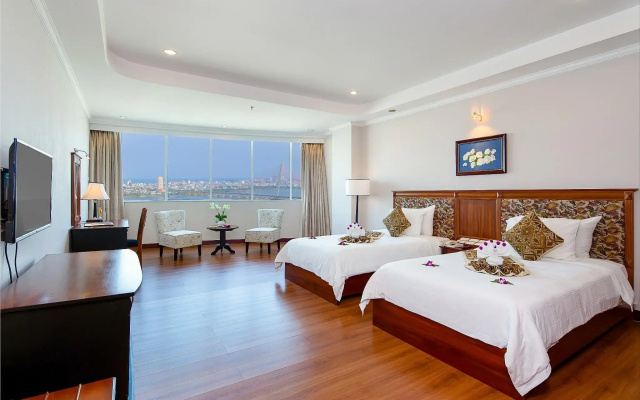 Muong Thanh Luxury Song Han Hotel