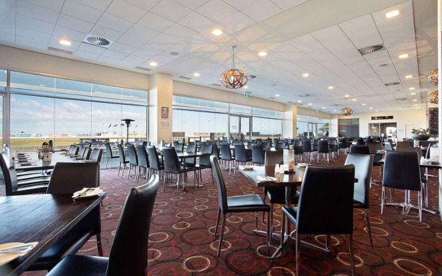 Mantra Melbourne Melton