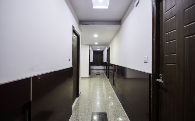 Hotel O Grand Decor