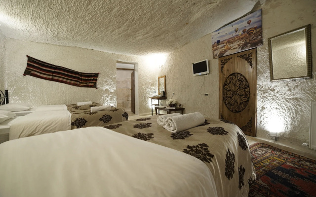 Melek Cave Hotel