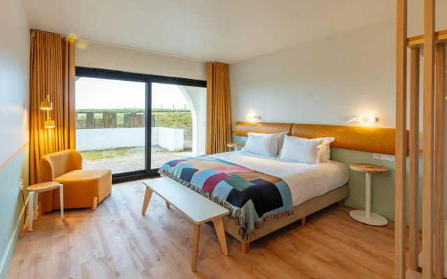 Sands Resort Hotel
